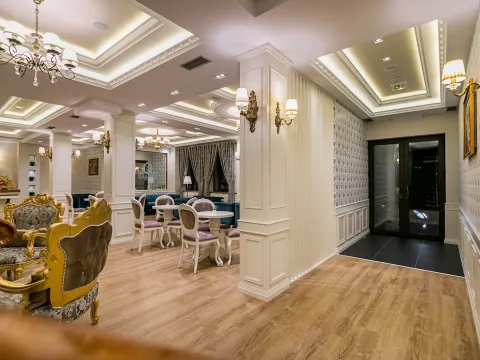 Legacy Boutique Hotel & Apartments